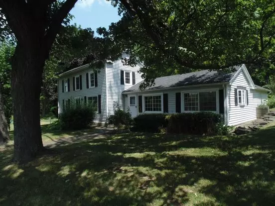 Beautiful 3br Large Country Home For Rent! Apartment for rent in Canandaigua, NY