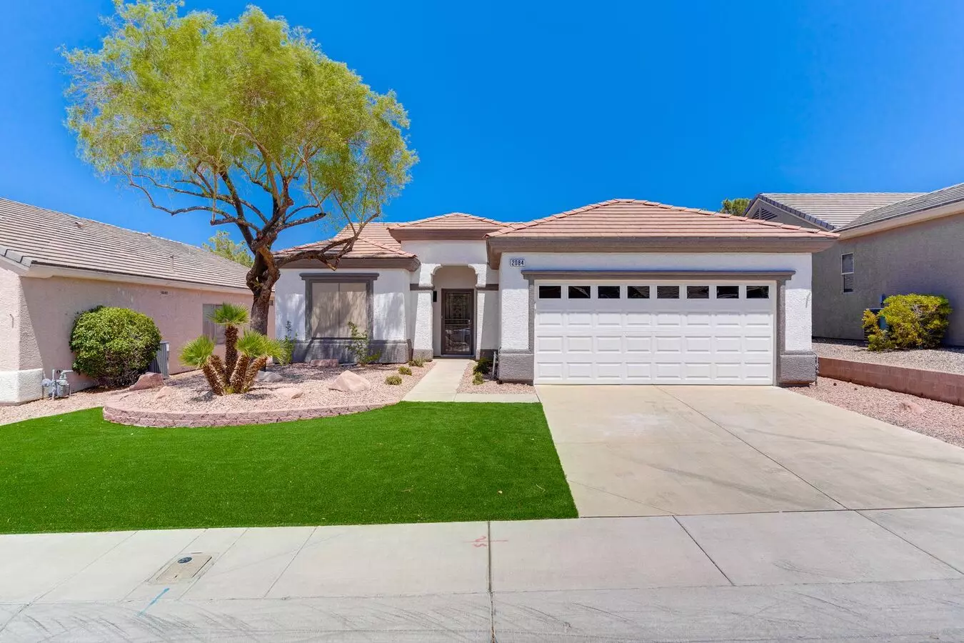 Remodeled 2bd/2ba With Golf & Mountain Views In 55+ Community House for rent in Henderson, NV