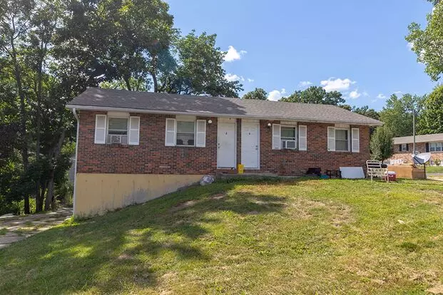 Cute 1 Bedroom Fourplex - Upper Level Apartment for rent in Columbia, MO