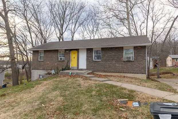Cute 1 Bedroom Fourplex - Lower Level Apartment for rent in Columbia, MO
