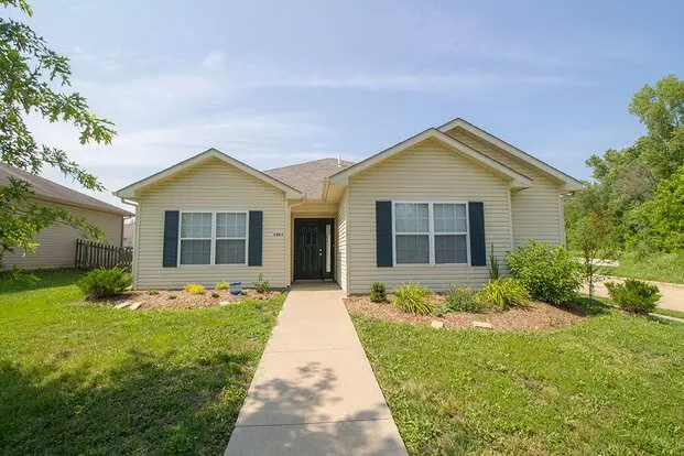 3 Bedroom 2 Bath Single Family Apartment for rent in Columbia, MO