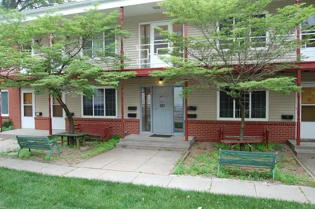 1950 Washington St Apartment for rent in Lincoln, NE