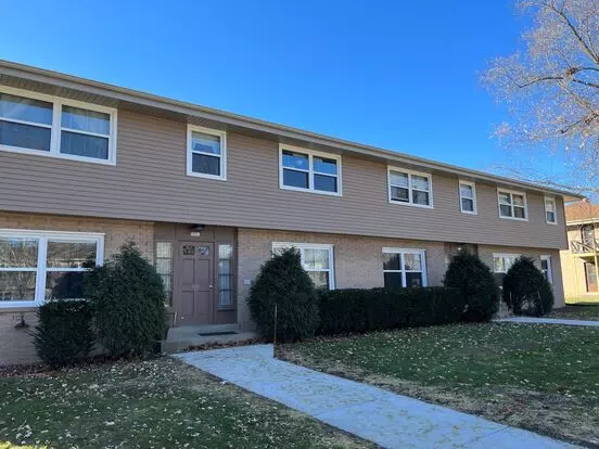 5875-5881 Tower Rd Apartment for rent in Greendale, WI