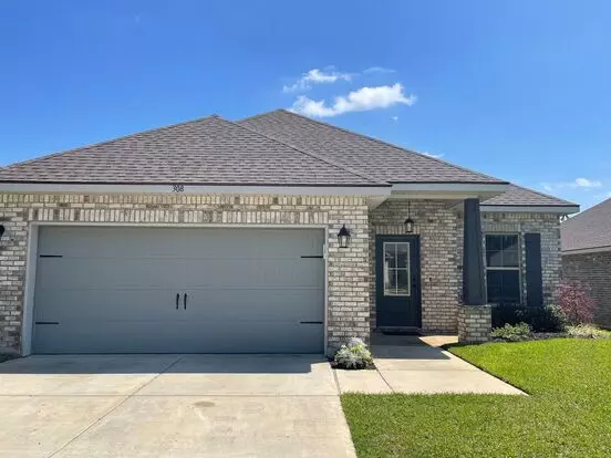 3 Bedroom, 2 Bathroom In Twin Beech Estates Available 07/20! Apartment for rent in Fairhope, AL