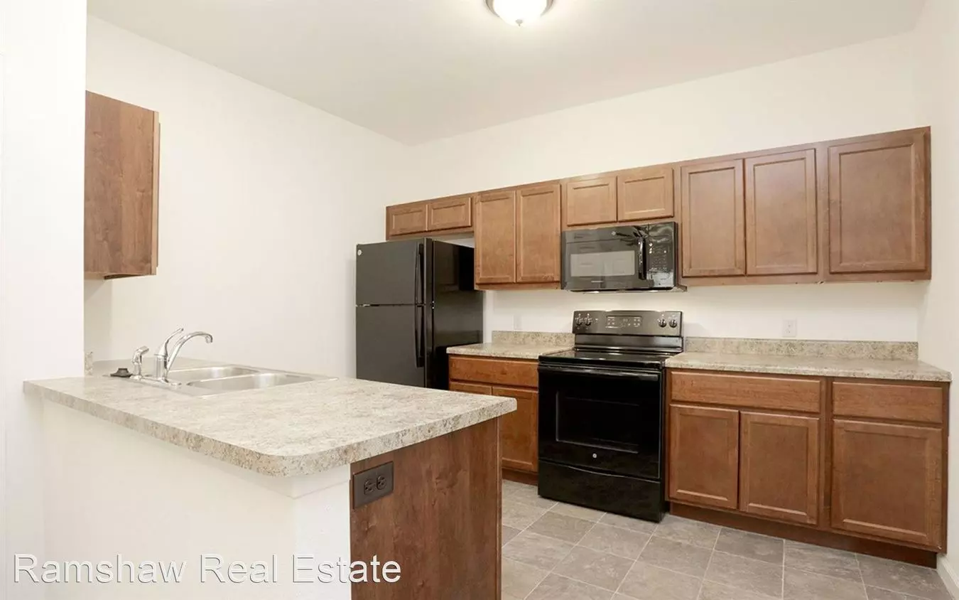 3760HA Apartment for rent in Champaign, IL