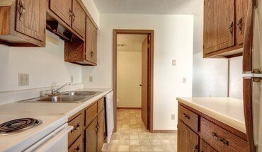 2517LE Apartment for rent in Champaign, IL