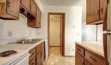 2 of 11 2517LE Townhouse for rent in Champaign, IL
