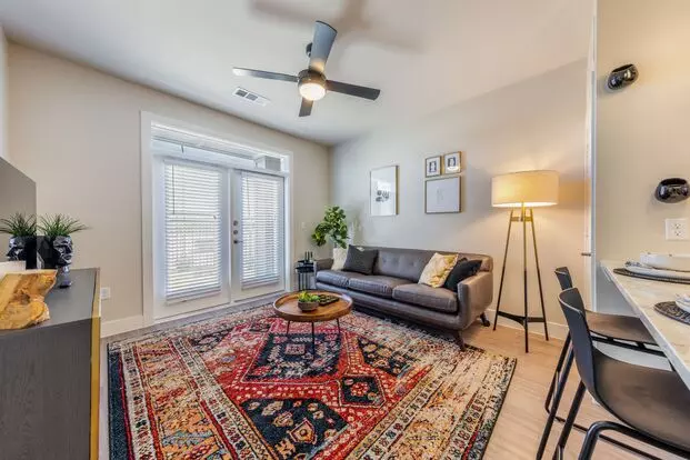 Lenox Park Apartment for rent in Austin, TX Lenox Park Apartment for rent in Austin, TX