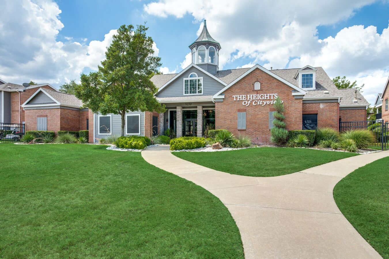 Heights of Cityview Apartments Ft Worth, TX | Rentable