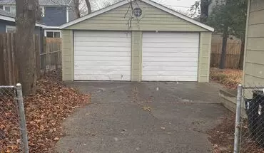2 of 26 1325 E. Milton House for rent in Hazel Park, MI