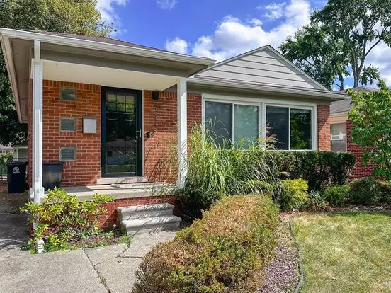 Attractive Ranch Home Apartment for rent in Royal Oak, MI Attractive Ranch Home Apartment for rent in Royal Oak, MI