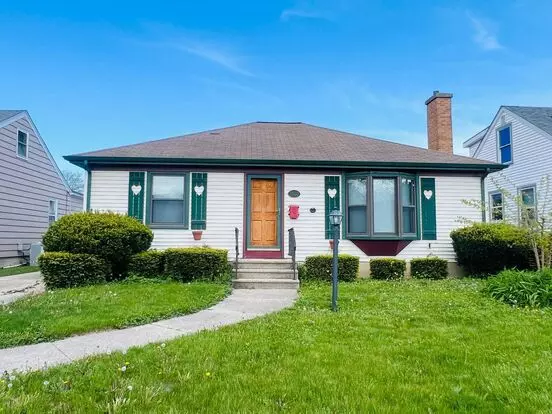 Beautiful Single Family Home! Apartment for rent in Kenosha, WI