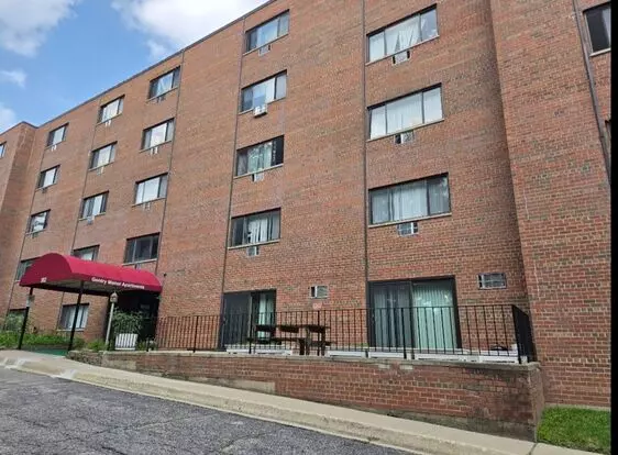 382 Penn Apartment for rent in Glen Ellyn, IL