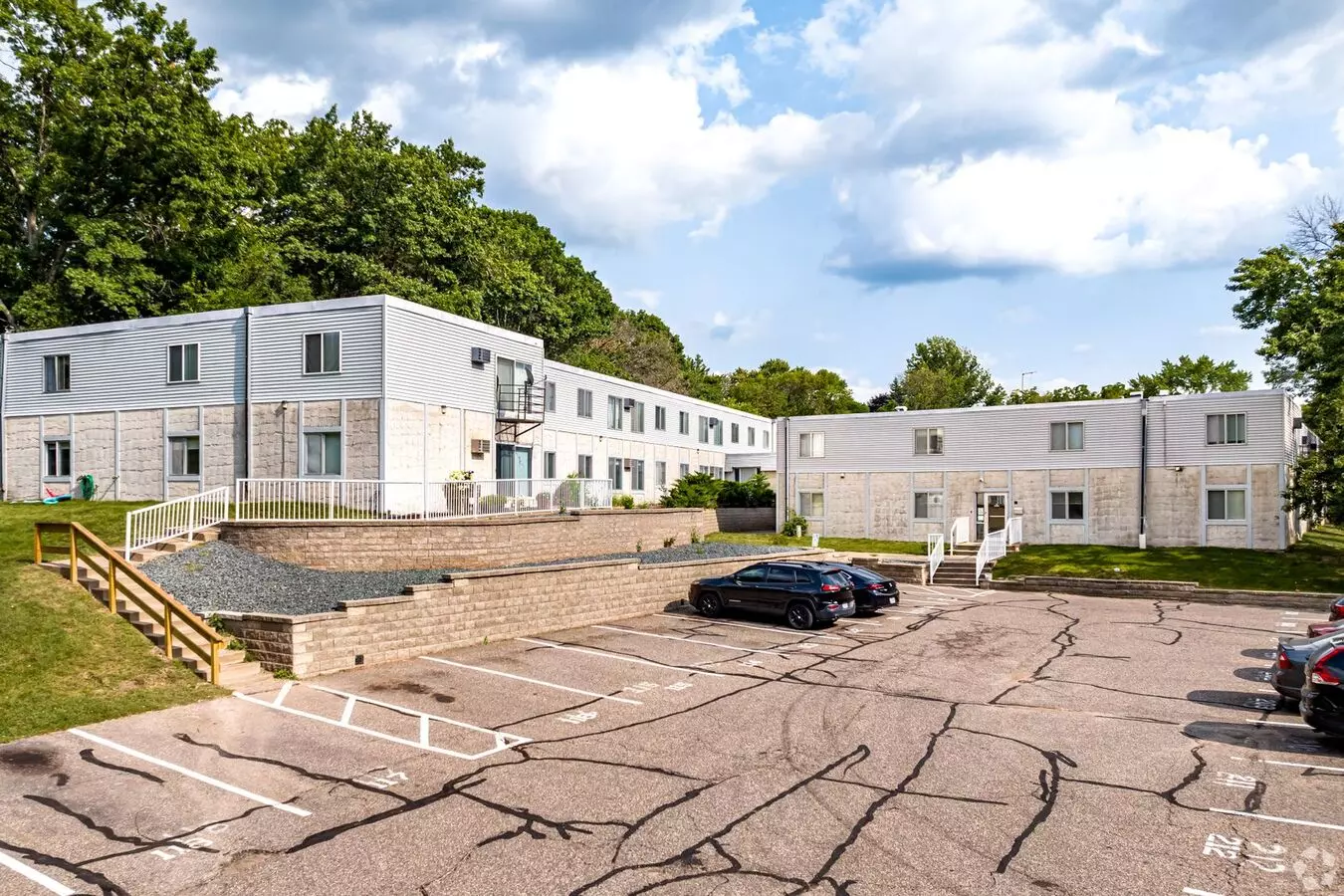 Riverview Apartments Apartment for rent in Hudson, WI