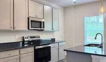 3 of 15 The Hamlet @ Wyndham Gates Towhhome House for rent in Opelika, AL