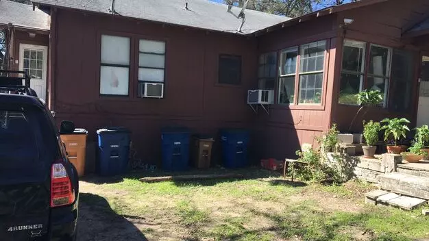 3312 Oak Springs Unit A Apartment for rent in Austin, TX
