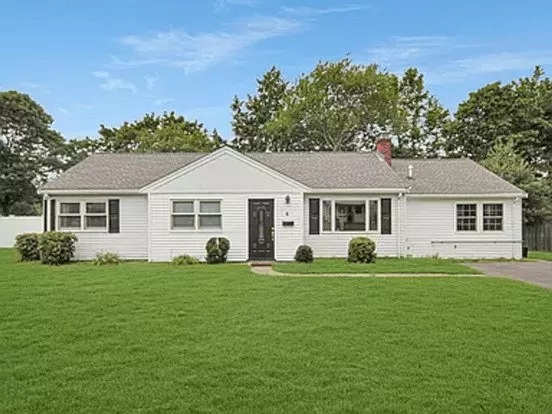 Welcome To This Charming One-level Ranch In The Desirable Wethersfield Neighborhood Near Ben-hem Elementary School. Apartment for rent in Natick, MA