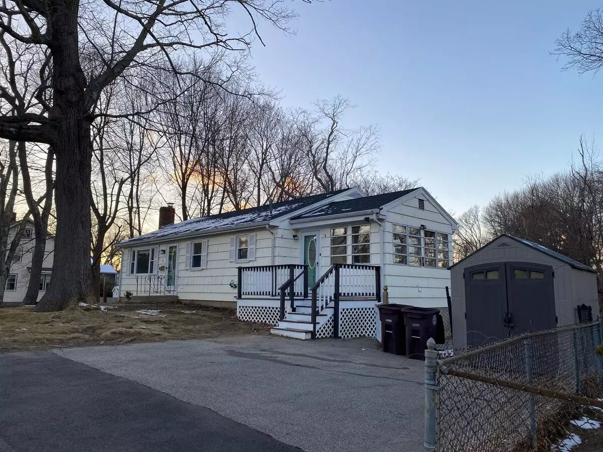 Beautiful Pond View! Cozy Single Family For Rent! Easy Walk To Commuter Rail! House for rent in Weymouth, MA