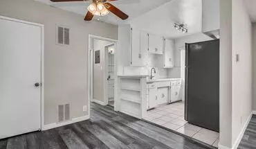 5 of 14 Top Floor Unit Unit With Pool! Apartment for rent in Los Angeles, CA