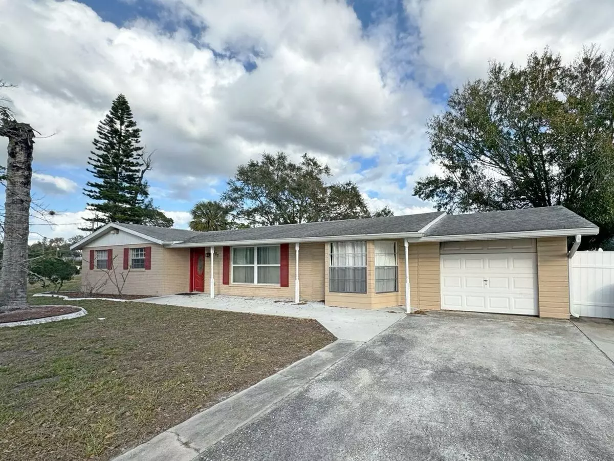 Waterfront Living House for rent in Ruskin, FL