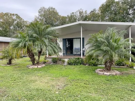 55+ Community, Beautiful Home! Apartment for rent in Tampa, FL 55+ Community, Beautiful Home! Apartment for rent in Tampa, FL