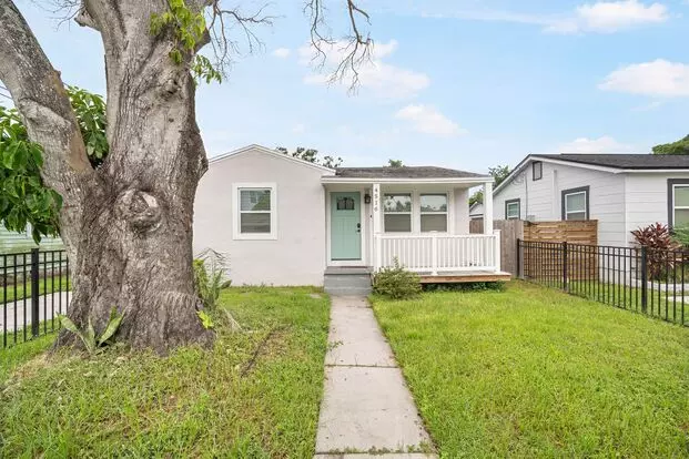 Affordable 3/2 Remodeled North St Petersburg Home Apartment for rent in St Petersburg, FL