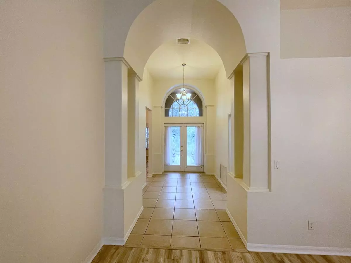 2 of 3 Spacious Northdale 3br/2.5 Two Story Townhome New Property Coming Later. House for rent in Odessa, FL