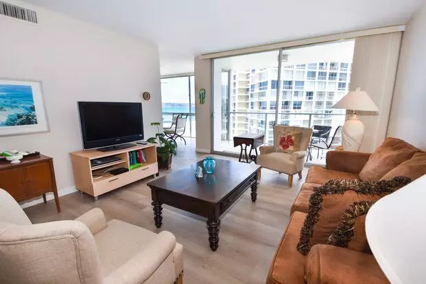 1730 Avenida Del Mundo #806 Apartment for rent in Coronado, CA
