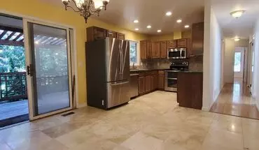 5 of 19 Large Secluded Lot, Kirkland House for rent in Kirkland, WA