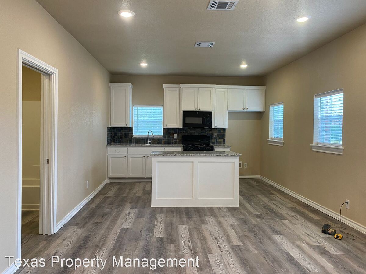 402 S Anglin St Cleburne, TX House for Rent Rentable