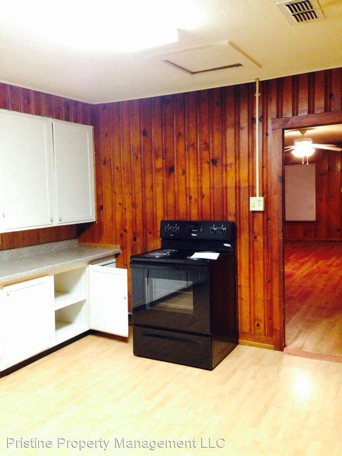 3/2 With Detached Garage Gladewater Apartments Gladewater, TX