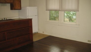 2 of 7 1202 S. Park St. House for rent in Bloomington, IN