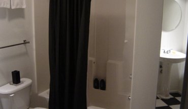 5 of 118 212 N Morton St Apartment for rent in Bloomington, IN