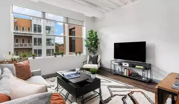 2 of 32 Wrigleyville Lofts Apartment for rent in Chicago, IL