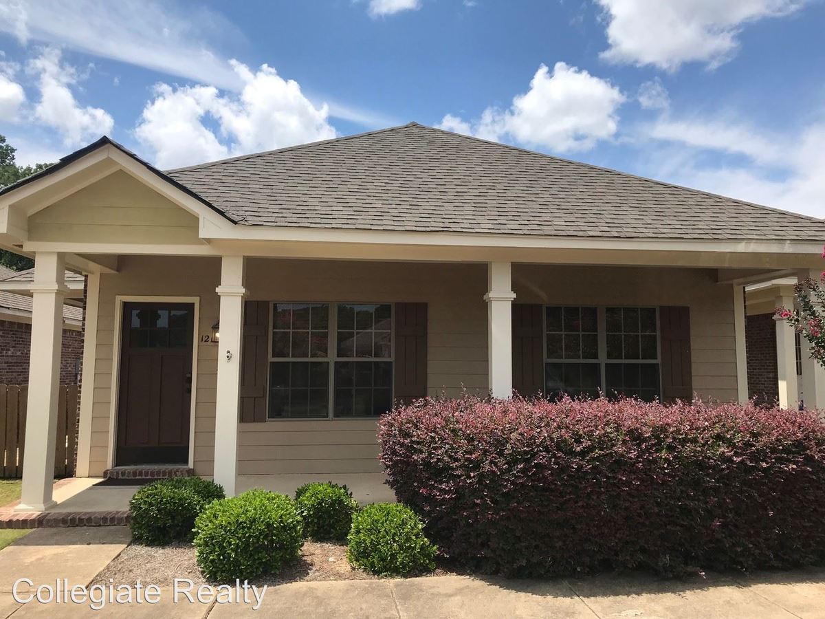 121 Cypress Glen Oxford, MS House for Rent Rentable