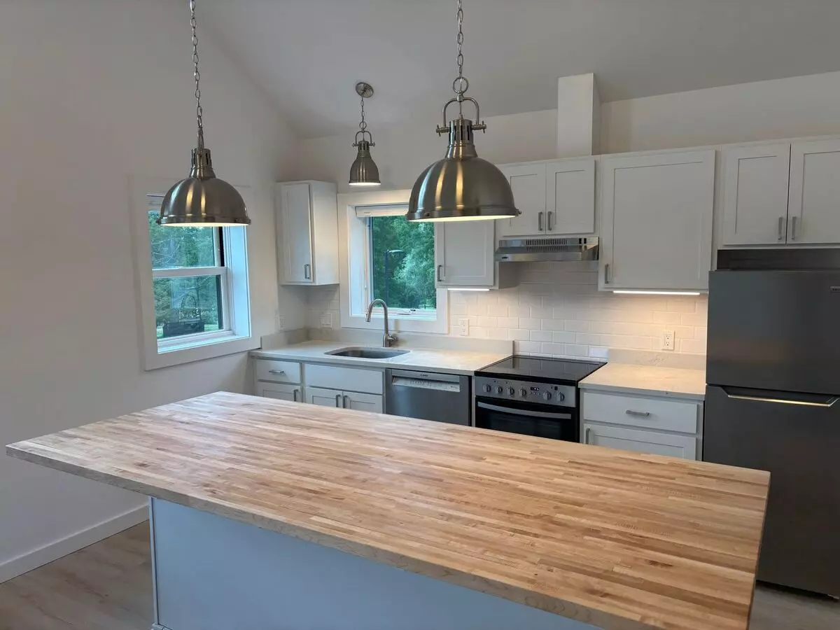 200 Laurel St Apartment for rent in Lee, MA