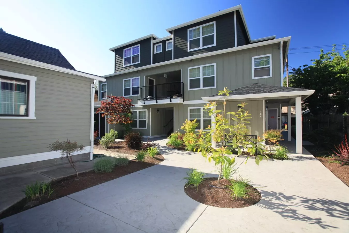 10th St. 11 Plex Apartment for rent in Eugene, OR