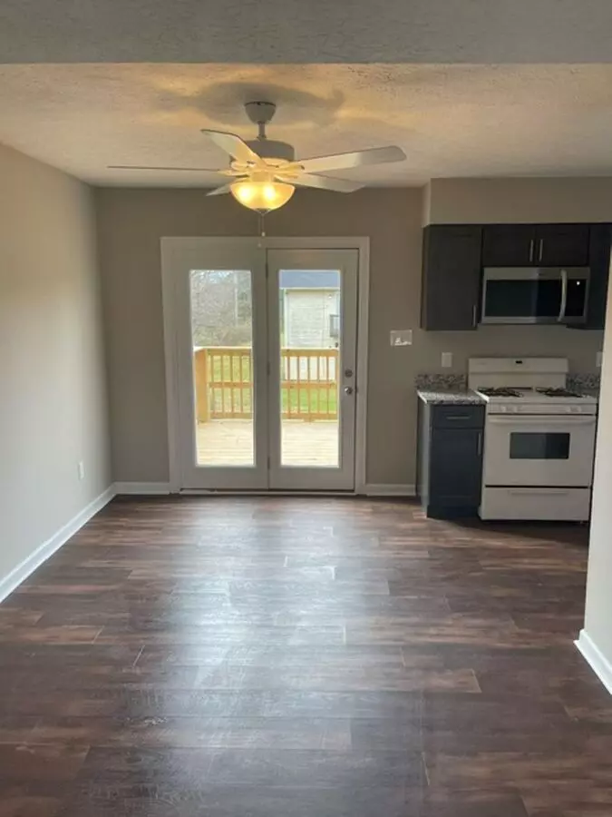 2 of 2 3227 Spring Hollow Ave Apartment for rent in Bowling Green, KY