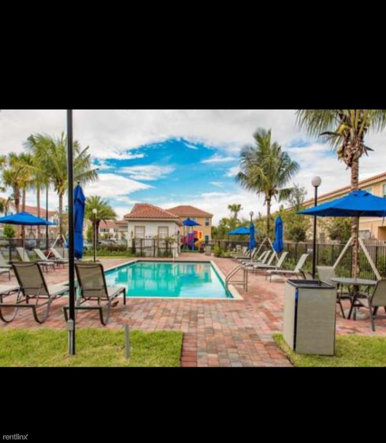 Charleston Commons N Haverhill West Palm Beach, FL Apartment for Rent