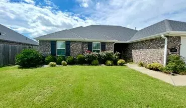 4 of 37 Gorgeous Home With Vaulted Ceilings And Large Fenced Yard! Spacious 3 Bedroom And 2 Bath Home! House for rent in Bentonville, AR