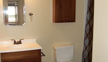 3 of 5 Birchfield Apartment for rent in Mount Laurel, NJ