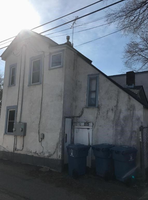 1115 4th St House for rent in Minneapolis, MN