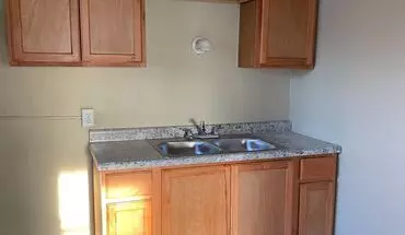3 of 11 W. 57th 1820 - Triplex - Selling Apartment for rent in Cleveland, OH