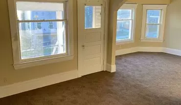 5 of 11 W. 57th 1820 - Triplex - Selling Apartment for rent in Cleveland, OH