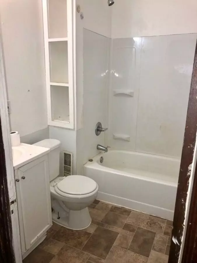2 of 4 Rosewood 1 House for rent in Cleveland, OH