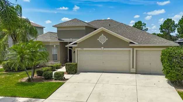 Large 4/2/3 Home Renting $2400. Month. Apartment for rent in Riverview, FL