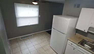 4 of 24 2025 Catalpa Apartment for rent in Dayton, OH