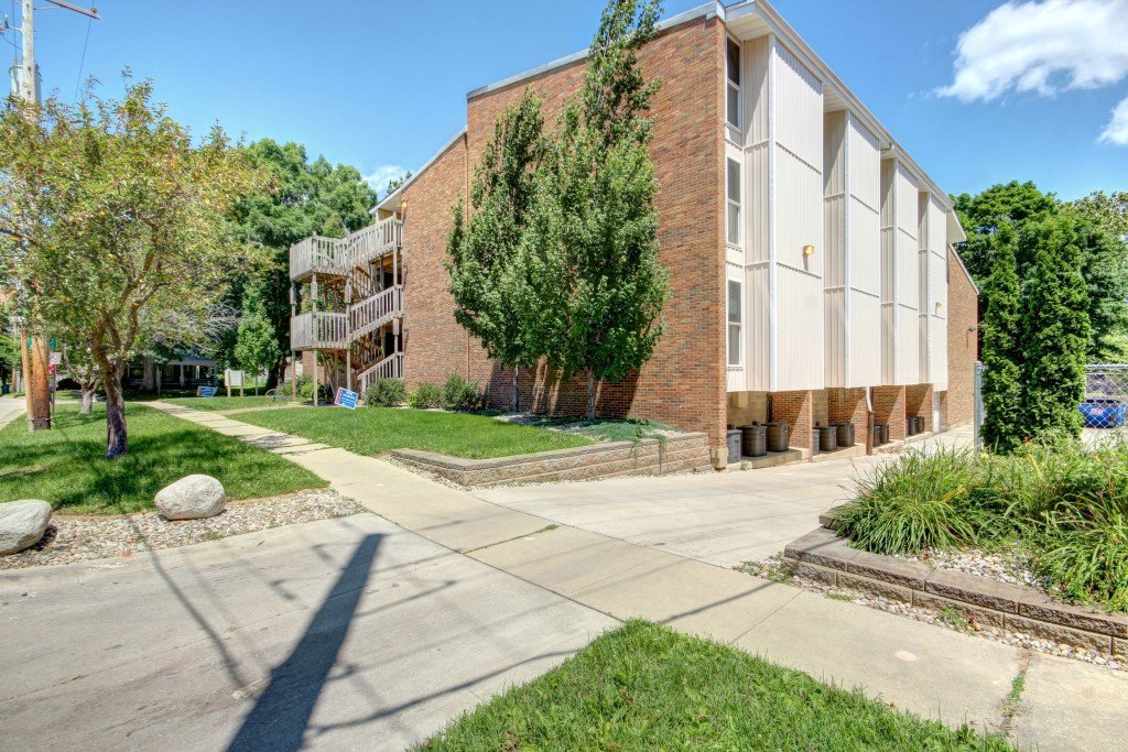 609 W Main Apartments Urbana, IL