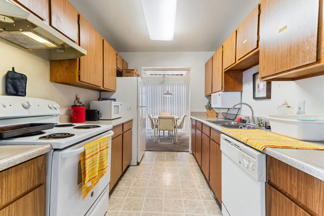 Harmon Hills Apartments 5421 E Harmon Avenue Las Vegas, NV