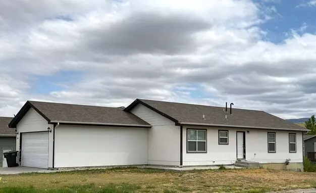 3 Bedroom, 2 Bath Home With Double Garage Apartment for rent in Casper, WY